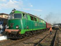 SU45 202 vor dem Berliner Traditionszug, kurz vor der R�ckfahrt. Wolsztyn, 28.4.2007