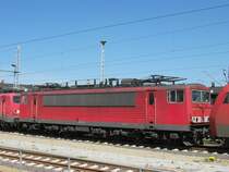 Am 6.05.07 steht 155 211-6 zwischen 152 003 und 140 621 im Bahnhof von Wismar.
<a href= http://staedte.kaposo.de  target= _blank ><img src= http://www.Bahnbilder.de/counter/counter_new.php?key=144315884  alt= St&auml;dte auf Kaposo  title= St&auml;dte auf Kaposo  border= 0  /></a>
