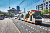 Der rnv-Tramwagen 1043, fährt am 20.4.2017, kurz nach der Haltestelle Mannheim, Hauptbahnhof vorüber.
Unterwegs war die Garnitur auf der LInie 4A (Bad Dürkheim, Bahnhof - Mannheim, Hauptbahnhof - Mannheim, Rosengarten - Käfertal, Käfertaler Wald).