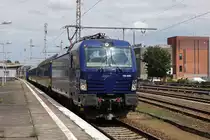 193 846-3 der mgw Service GmbH & Co. KG. Am Haken 3 Reisezugwagen der Heros Rail Rent, die bis zum Insolvenzantrag bei Locomore im Einsatz waren. Berlin Lichtenberg am 14.07.2017