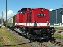 112 708 (202 708) der PRESS am 15.07.17 mit einem Sonderzug in Ladebow (Strecke/Anschluss Greifswald - Ladebow).