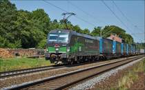 193 274 von ELL ist am 19.07.2017 mit einen Walterzug in Richtung Norden bei Vollmerz unterwegs.Bild wurde auf öffentlichen Gelände gemacht.