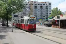 Wien Wiener Linien SL 31 (E2 4059 + c5 145x) XX, Brigittenau, Friedrich-Engels-Platz am 25. Juli 2016.