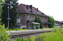 Die  Große Kreisstadt  Selb war und ist mit Bahnhaltepunkten und Bahnhöfen üppig ausgestattet. Selb Plößberg / Selb Nord und Selb Stadt werden noch bedient, Selb oberer Bahnhof und der erste Bahnhof Selb Stadt sind Geschichte. Der jetzige Bahnhof Selb Stadt liegt am Endpunkt der Strecke 5033 Selb Plößberg - Selb Stadt, früher ging es weiter nach Holenbrunn (Bahnstrecke 5032). Heute (2017) gibt es noch die Verbindung Selb Stadt - Hof (Agilis) und wieder neu Hof - Selb Plößberg - As - Cheb - Marktredwitz.(Oberpfalzbahn) Hier eine Aufnahme des EG Selb Stadt vom 26.05.2011 