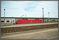 120 104 f�hrt mit einem InterCity von Leipzig nach K�ln am 13.04.07 in den Bahnhof Hamm (Westf) ein.