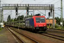 Am 08.08.2017 kam die 482 047-8 von der HSL Logistik GmbH, ( SBB Cargo AG, ) aus Richtung Braunschweig nach Niederndodeleben und fuhr weiter in Richtung Magdeburg .