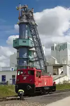 2062 053 beim Verschub in Ernstbrunn. Im Hintergrund ist das Kalkwerk zu sehen, dass vor mehreren Jahren von er Bahn bedient wurde. Mittlerweile wird dieser Streckenabschnitt noch von Museuemszügen befahren. (12.08.2017)