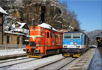 742 522 wird in Schöna von 371 001 überholt. Aufgenommen am 19.01.2017