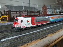 �BB 1116 264-1  125 Jahre Rotes Kreuz  von Roco.