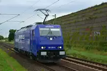 LZ kommt die 186 268-9 D-XRAIL mit ihrem Rhenus Logistiklook bei Allerheiligen daher,
gefällt mir die Lackierung. 25.8.2017