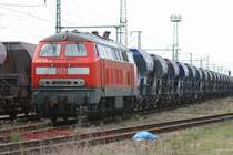 218 139 steht im Bahnhof Ludwigslust mit Sch�ttgutwagen von railpro. An der Lok steht DB Services S�dost GmbH Karlsruhe. Ich dachte DB Services macht nur Unterhaltung von Anlagen oder liege ich da verkehrt???