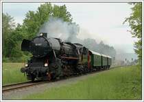 Zum Abschluss am gestrigen Tag (10.5.2007): 52.1227 als SPz 8407 bei der Durchfahrt in Premst�tten-Tobelbad. Zielbahnhof war �brigens Lieboch, wo gest�rzt wurde und es als SPz 8438 wieder retour nach Graz ging.
