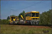 DB Bahnbau Gruppe GKW 302 und GKW 303 vom Typ Robel BAMOWAG 54.22 fuhren zusammen am 30.08.2017 durch die Berliner Wuhlheide (VDM-Nr 97 17 56 021 17-8 D-DB)
