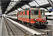 IR2270 mit der ex SwissExpress Re 4/4 II 11109 nach Basel SBB in Zürich HB. (31.08.2017)