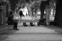 Die Riesige Parkanlage am Gelände der Landesnervenklinik Siegmund Freud in Graz dient vorwiegend zur Erholung für die Patienten. 
Sie bietet aber auch Platz für die sehr umfangreiche Parkbahn des Dampfbahnclubs Graz. 
An diesem Wochenende flitzen zahlreiche unterschiedliche Modelle durch Wiesen und  Wälder  

8.09.2017