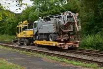 So nun ist es mir heute Mittag doch gelungen ein Bild vom LKW auf dem Tragwagen mit dem Bagger zu machen. Neckargerach den 9.9.2017