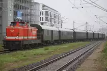 RVM 28(423 013)mit Leerzug 24974 von Warnem�nde nach Rostock Hbf bei der Durchfahrt in Warnem�nde Werft.09.09.2017