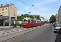 Wien Wiener Linien SL 49 (E1 4554 + c4 1364) XIV, Penzing, Oberbaumgarten, Hütteldorfer Straße am 27. Juni 2017.