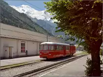 Chemin de fer du Montenvers. 

Beiwagen 62 war ursprünglich beim Tramway de Mont Blanc zu Hause. Inzwischen fährt er auf der anderen Seite des Mont Blanc zum Mer de Glace. Juli 2017.