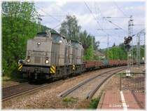 EMN 206 364 und EMN 206 466 rangieren im Zuge von Gleisbauarbeiten mit Schotterwagen in H�he des Bahnhofs S�llingen (bei Karlsruhe). 12.05.07