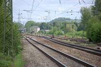 Teilung der Kbs 840 (Frankenwaldbahn) Lichtenfels - Saalfeld/Saale ( die beiden linken Hauptgleise ) und der Kbs 850 Lichtenfels- Neuenmarkt/Wirsberg- Hof oder Bayreuth ( die beiden rechten Hauptgleise)aus Richtung Lichtenfels 