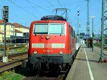 111 001 als RB nach Ingolstadt Hbf am 22.04.2007 auf Gleis 109 in Regensburg Hbf.