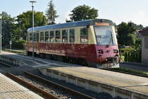 In Niedersachswerfen ist soeben der 187 016-1 eingefahren, die Fahrt geht von hieraus 
nach Hasselfelde weiter. 16.9.2017 