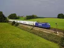 Die 186 268 mit einem KLV-Zug am 23.09.2017 unterwegs bei Straß.