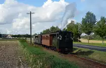 Nachdem die IK mit ihrem Sonderzug zum Oschatzer Südbahnhof im Bahnhof Mügeln einen längeren Aufenthalt eingelegt hatte dampfte sie am 10.09.17 durch Schweta Richtung Naundorf.