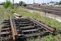 Demontierte Weiche und im Hintergrund BR 620 und Bauzug im Bahnhof Euskirchen - 18.07.2017