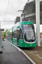 Die Schulungsfahrten auf der nach St. Louis verlängerten Linie 3 hat begonnen. Hier steht der Be 4/6 Flexity 6003 an der Haltestelle Burgfelderhof. Die Aufnahme stammt vom 20.09.2017. 
