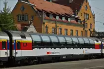 . Panorama Aussichtswagen eingereiht in einem Zug aus M�nchen in Richtung Z�rich, gesehen am 08.09.2017 im Bahnhof Lindau. (Hans)