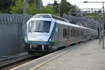 Am 31.07.2017 erreicht ein Zug der Linie L1 nach Lillestrøm den Bahnhof Lysaker.