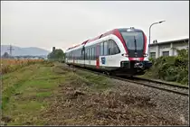 GKB VT 63.12 auf Abwegen. Die Aufnahme zeigt den Triebwagen am Abend des 23.09.2017 in Korneuburg auf der Fahrt Regionalbahntag nach Ernstbrunn.