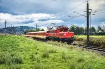 1020 018-6 der EBFL fährt mit dem SR 17155 (Villach Hbf - Lienz) bei der Haltestelle Lendorf vorüber. 
Aufgenommen am 17.9.2017.