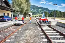Im Zuge des Käsefestivals am 23. und 24. September 2017 in Kötschach-Mauthen haben wir Probefahrten mit Fahrrad-Draisinen angeboten. 
Die Draisinen wurden uns dankenswerterweise von der  Weinvierteldraisine, zur Verfügung gestellt.
Über 400 Personen nutzten, der teils schlechten Wetterlage zum Trotz, die Gelegenheit für eine Probefahrt und waren sichtlich begeistert.

Hier ein Wettrennen zwischen unserer und der italienischen Draisine.

<a href= http://www.gailtalbahn.at/ >www.gailtalbahn.at</a>
<a href= https://www.facebook.com/vereingailtalbahn/ >www.facebook.com/vereingailtalbahn</a>