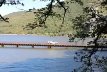 22.9.2017 Bear Mt., NY. Die Kamera war schon weggepackt, da kam noch diese kleine Fuhre. Trotzdem hübscher Schnellschuß.