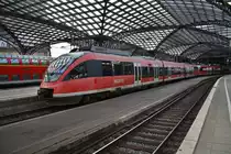 644 012-6 und 644 023-3 verlassen am 16.8.2017 als RB38 (RB11827)  Erftbahn  von Düsseldorf Hauptbahnhof nach Köln Messe/Deutz den Kölner Hauptbahnhof.