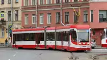 Straßenbahn-Triebzug 71-631-2 Nr. 7409 in St. Petersburg, 10.9.17