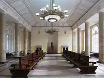 Innenaufnahme des prächtigen Wartesaals des Bahnhofs Царское Село (Zarskoje Selo), bei St. Petersburg, 27.8.17