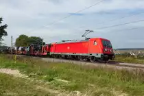 187 184 ist gerade mal rund einen Monat im Einsatz, als sie am 29.09.2017 bei Paindorf ihren Mischer in Richtung Ingolstadt vorbeizieht