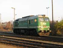 120 002 der ITL f�hrt dem Sonnenuntergang Richtung G�terbahnhof Dresden-Friedrichstadt entgegen.2.04.07