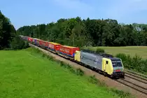 Am 30. August 2017 war der DGS 43139 von Wuppertal nach Verona Q.E. leicht verspätet. Daher konnte der besser unter dem Namen  Winner  bekannte Zug des kombinierten Ladungsverkehres an der bekannten Nachmittagsstelle bei Gutmart fotografiert werden. Es führte die noch im gelb-silbernen Ursprungslack befindliche 189 902 von RTC.