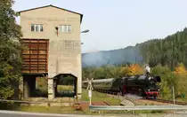 41 1144-9 bespannte am 30.09.17 den Sormitztal-Express von Erfurt nach Blankenstein. Hier ist der Zug am Granitwerk Fischer Heberndorf (Bei Wurzbach) zu sehen.