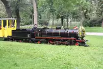 Anlässlich  50 Jahre Donauparkbahn  war die Da2 der wiener Liliputbahn zu Gast auf der Donauparkbahn. Lok Da2 der wiener Liliputbahn am 06.September 2014 zwischen den Haltestellen Donaucity und Rosenschau.
