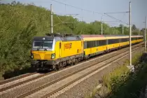 Regiojet Garnitur kurz vor Devínske Jazero in Fahrtrichtung Bratislava. Triebfahrzeug ist die 193 226. (28.09.2017)