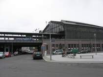 Ein Blick auf den Bahnhof Berlin Friedrichstra�e.......Aufgenommen am 02.10.05