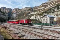 Pressefahrt des neugegründeten Vereins MGBahn-Historic (<a href= http://www.mgbahn-historic.ch/ >http://www.mgbahn-historic.ch/</a>) am 29. September 2017. Am Zielbahnhof Gletsch wurde die dort remisierte BVZ HGe 4/4 16 vor den Zug gestellt. Ähnliche Züge wie dieser fuhren bis 1982 regelmässig über die Furka Bergstrecke.