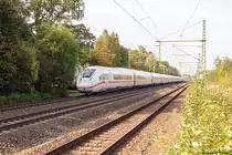 9001 (412 001-8) als ICE 901 von Hamburg-Altona nach Berlin Südkreuz in Friesack. 30.09.2017