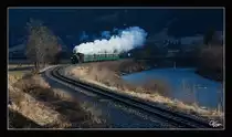Mit den letzten Sonnenstrahlen des 29.12.2016, dampft JZ 73-019 der Pinzgaubahn mit dem Wintermärchendampfzug 3394 von Zell am See nach Krimml.
Niedersill